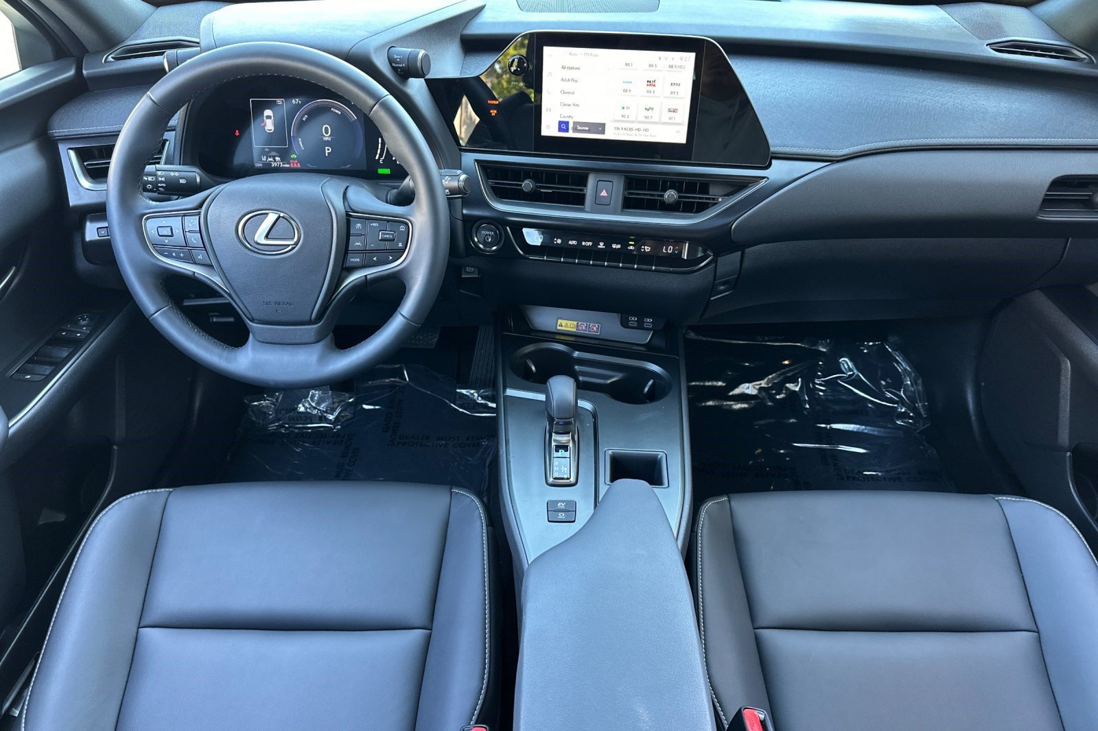 Used 2025 Lexus UX 300h FWD w/ Accessory Package (Z2) image 27