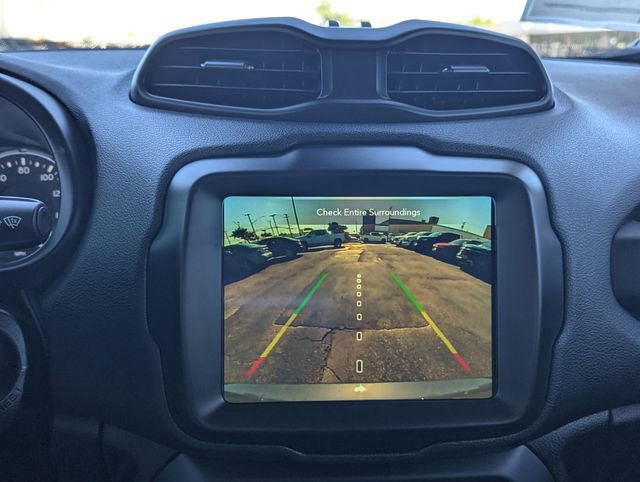 Used 2023 Jeep Renegade Altitude AWD/4WD image 8