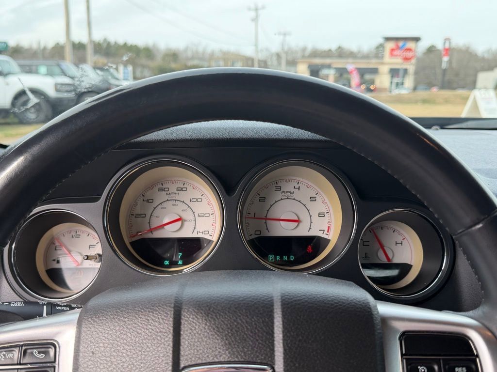 Used 2013 Dodge Challenger SXT Plus image 17