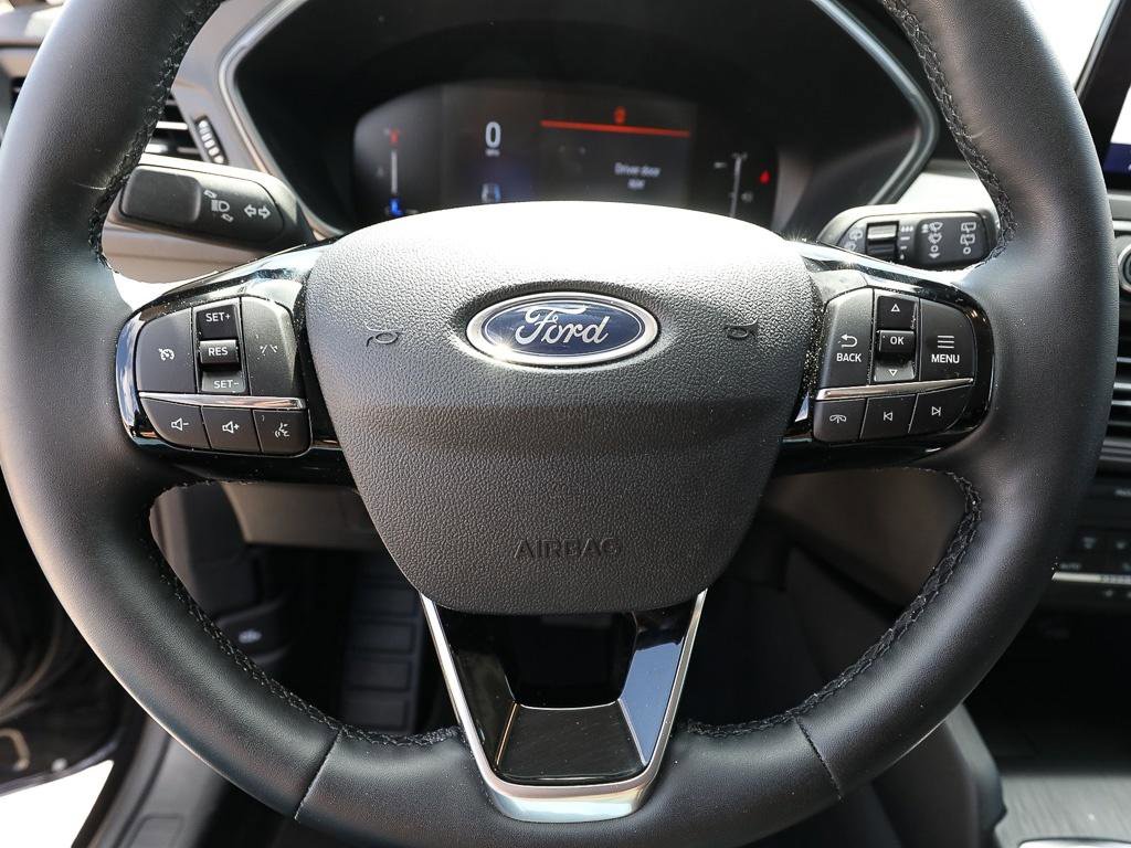 Used 2026 Ford Escape Active w/ Cold Weather Package FWD image 14