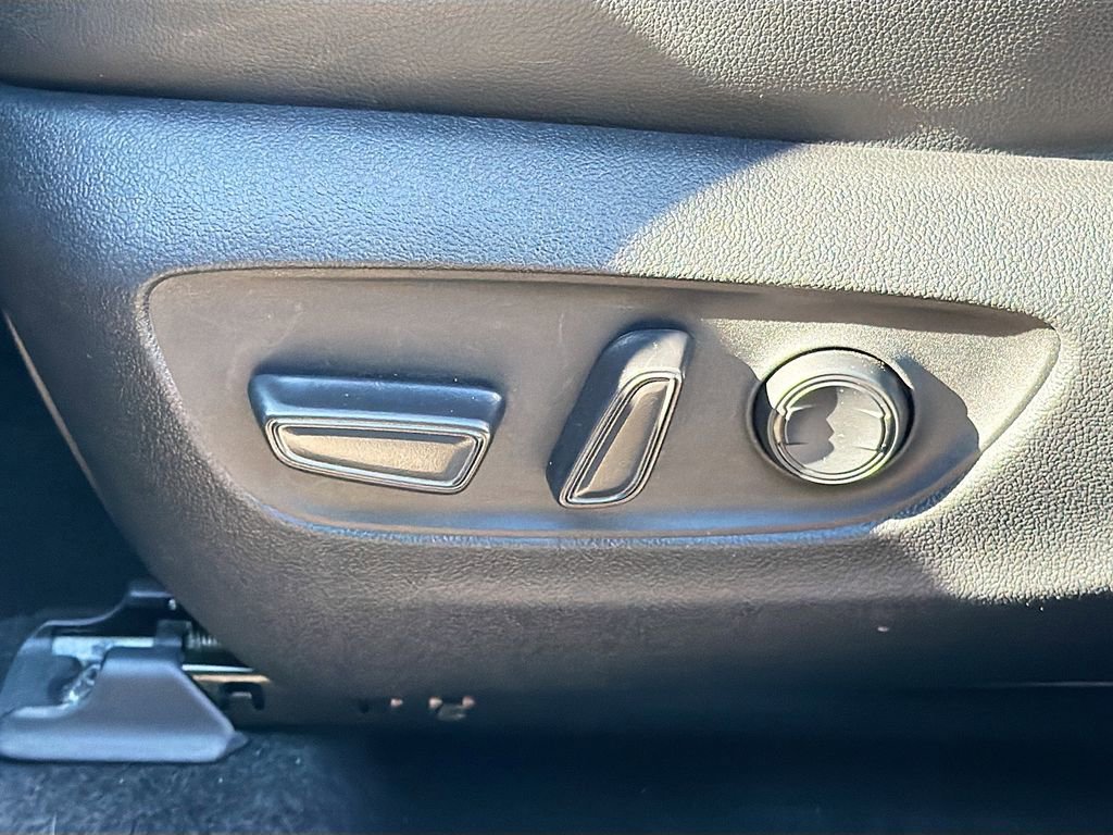 Used 2024 Toyota Highlander XLE image 26