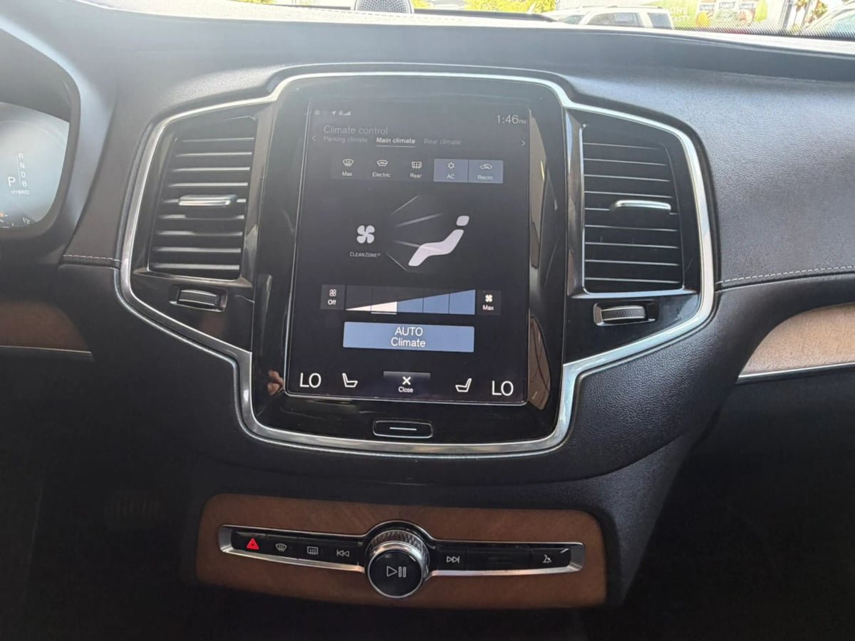 Used 2017 Volvo XC90 T8 Inscription w/ Luxury Package AWD/4WD image 51