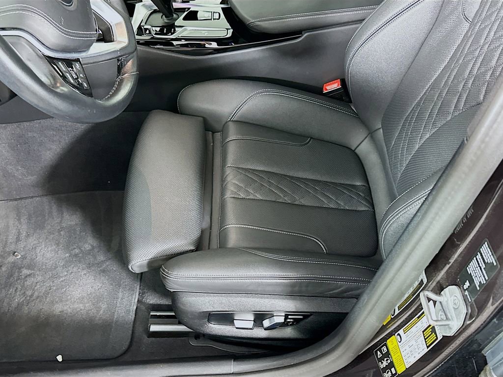 Used 2021 BMW 530i xDrive w/ Convenience Package image 26