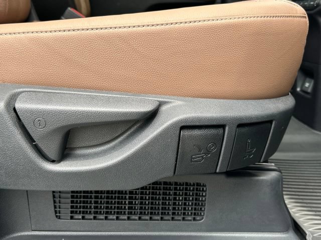 Used 2024 Toyota Grand Highlander AWD Hybrid image 52