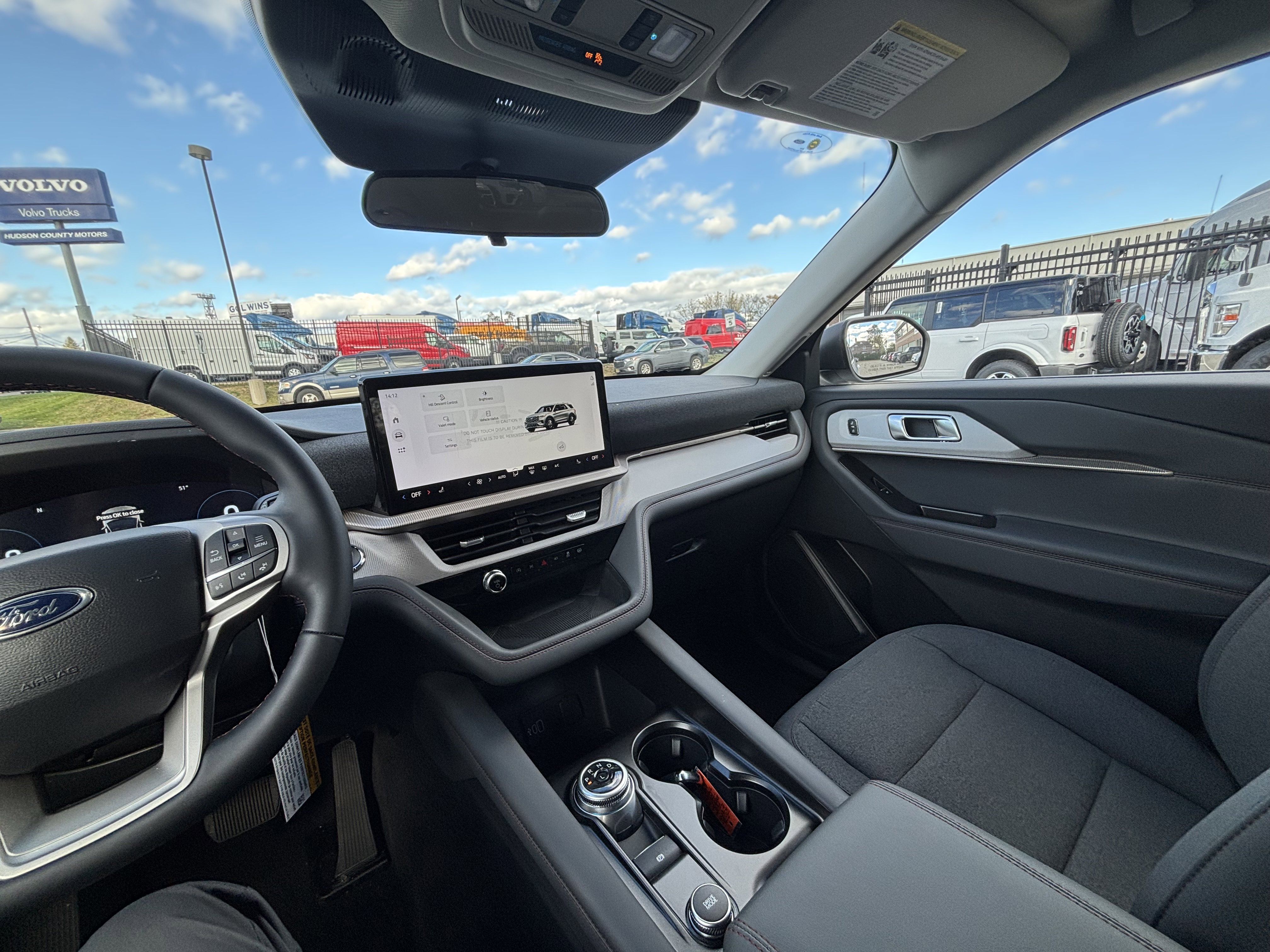 New 2026 Ford Explorer Active image 13