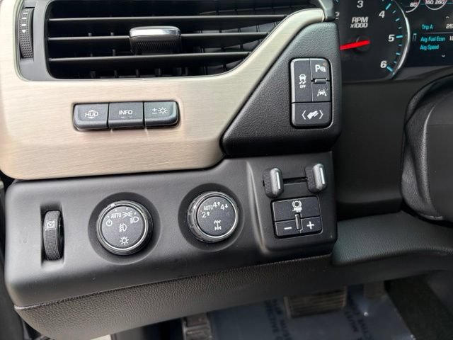 Used 2017 GMC Yukon Denali w/ Open Road Package AWD/4WD image 20