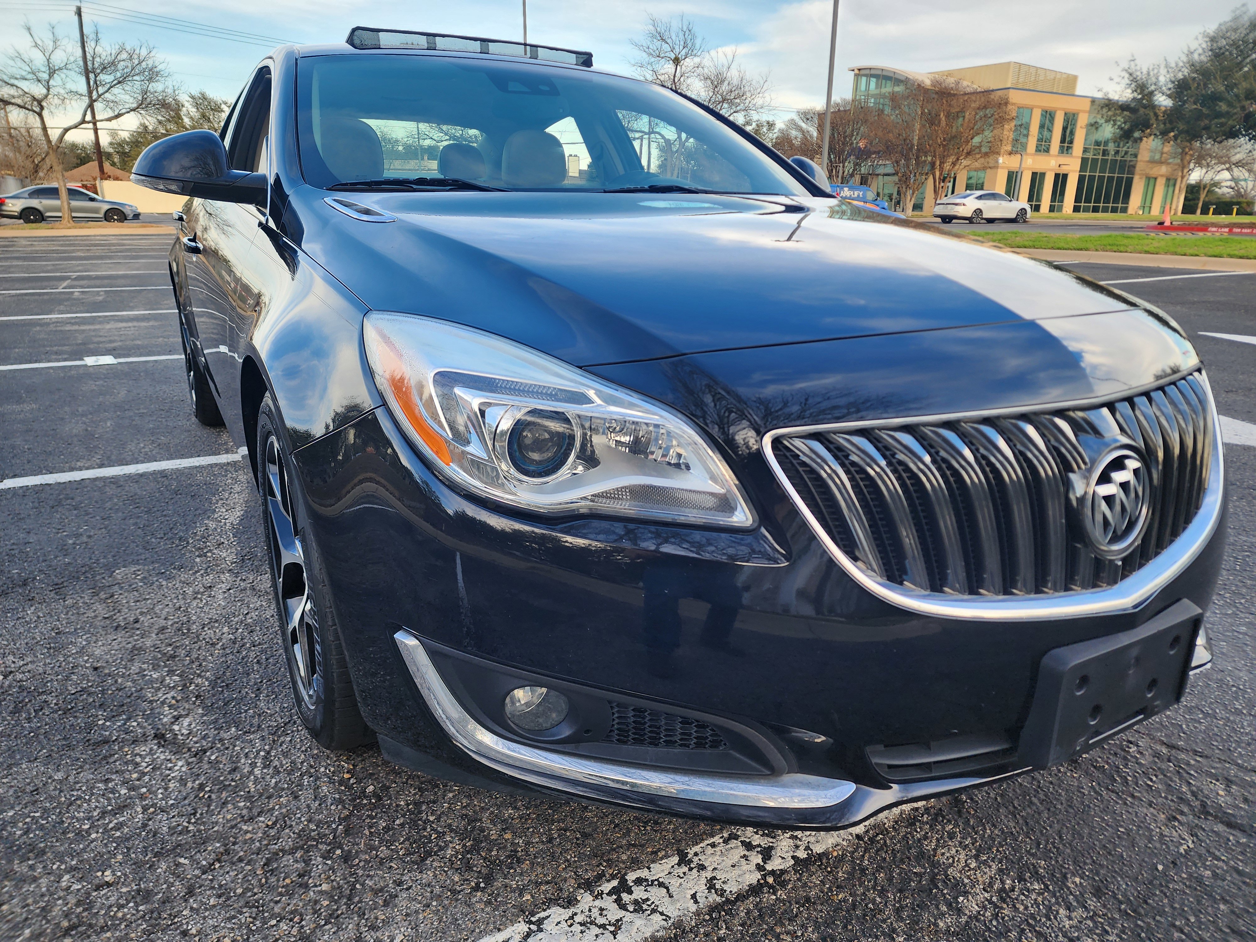 Used 2017 Buick Regal Premium w/ Driver Confidence Package #1 image 1