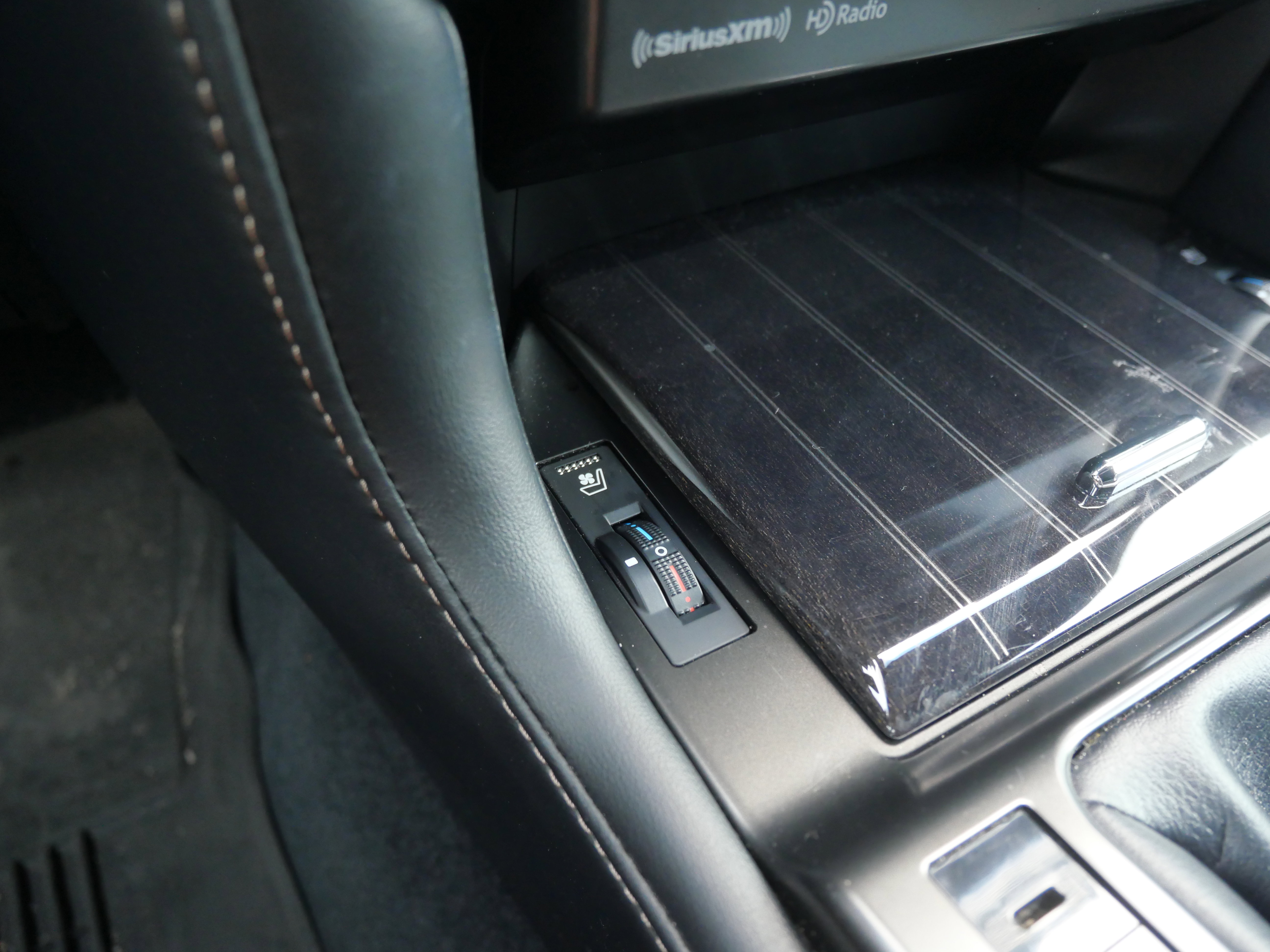 Used 2022 Lexus GX 460 Premium w/ Premium Package image 20