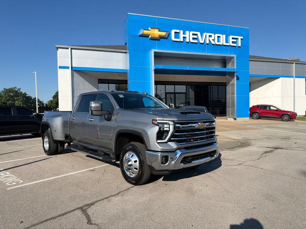 Used 2025 Chevrolet Silverado 3500 LTZ w/ LTZ Convenience Package AWD/4WD video 1