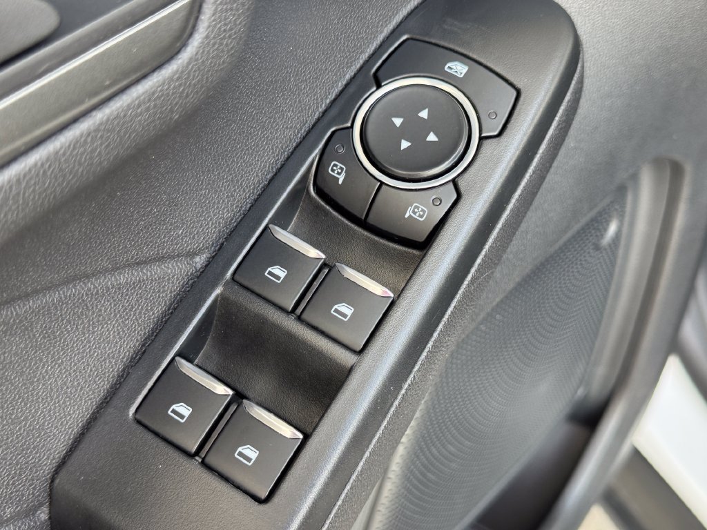 Used 2025 Ford Escape Active FWD image 19