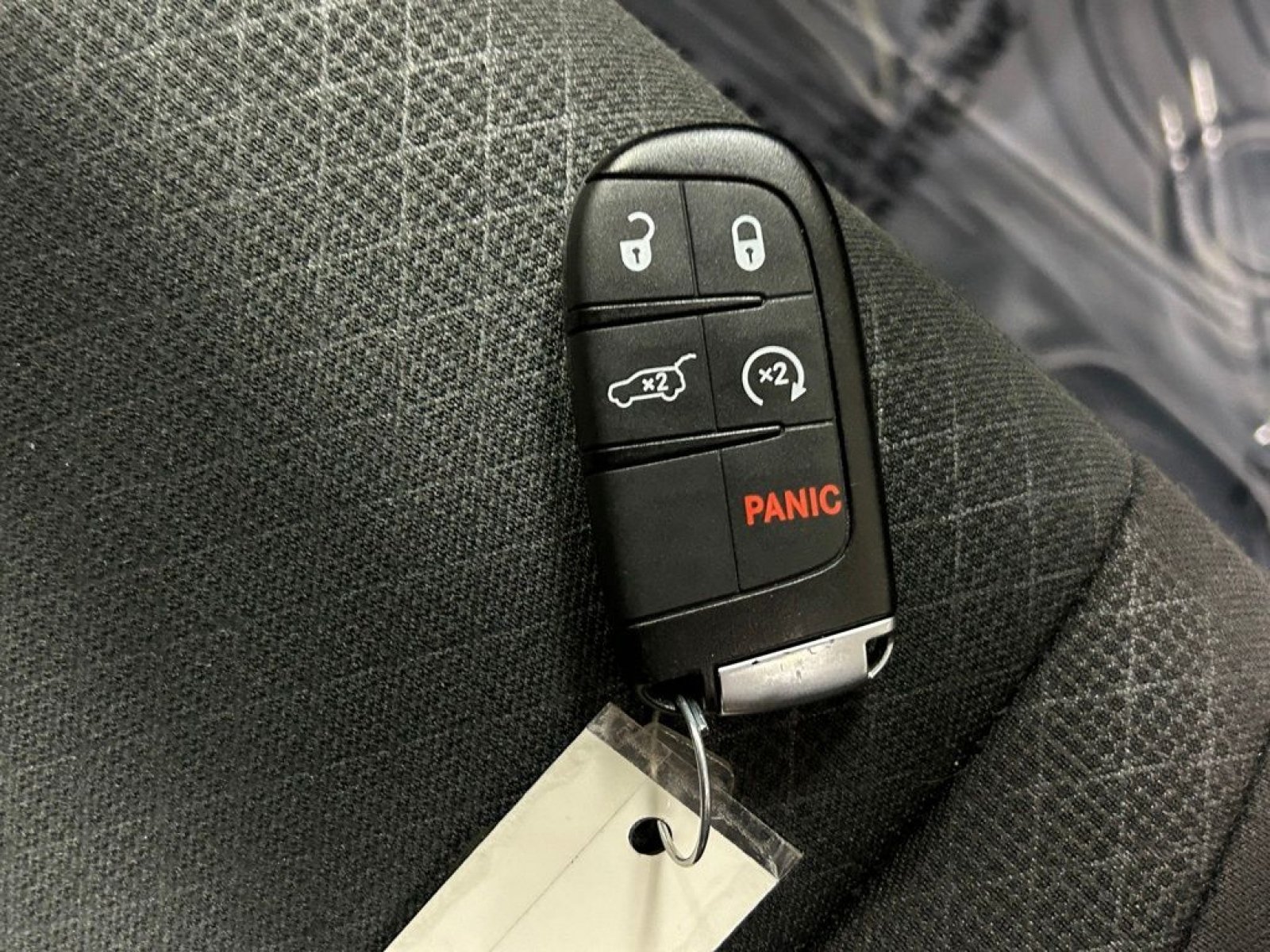 Used 2021 Jeep Grand Cherokee Laredo w/ Security & Convenience Group AWD/4WD image 28