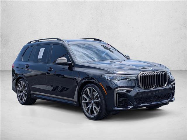 Used 2022 BMW X7 M50i w/ Executive Package AWD/4WD video 3