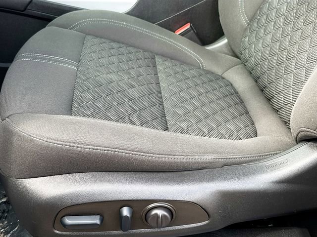 Used 2022 Chevrolet Blazer LT image 18