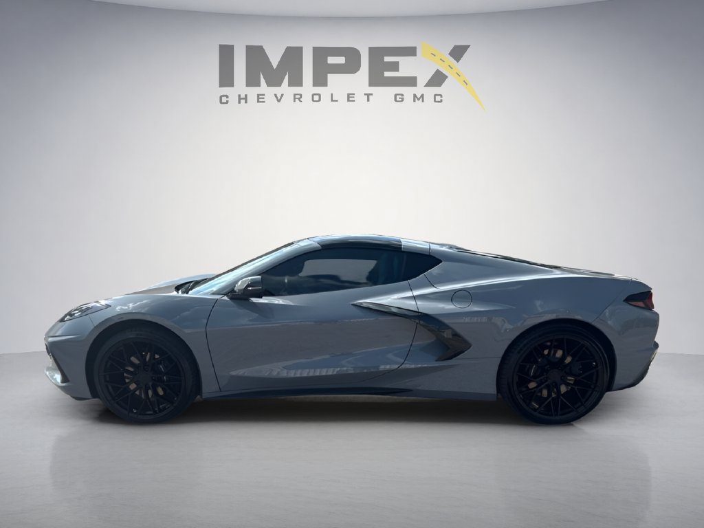 Used 2024 Chevrolet Corvette Stingray Preferred Cpe RWD image 2