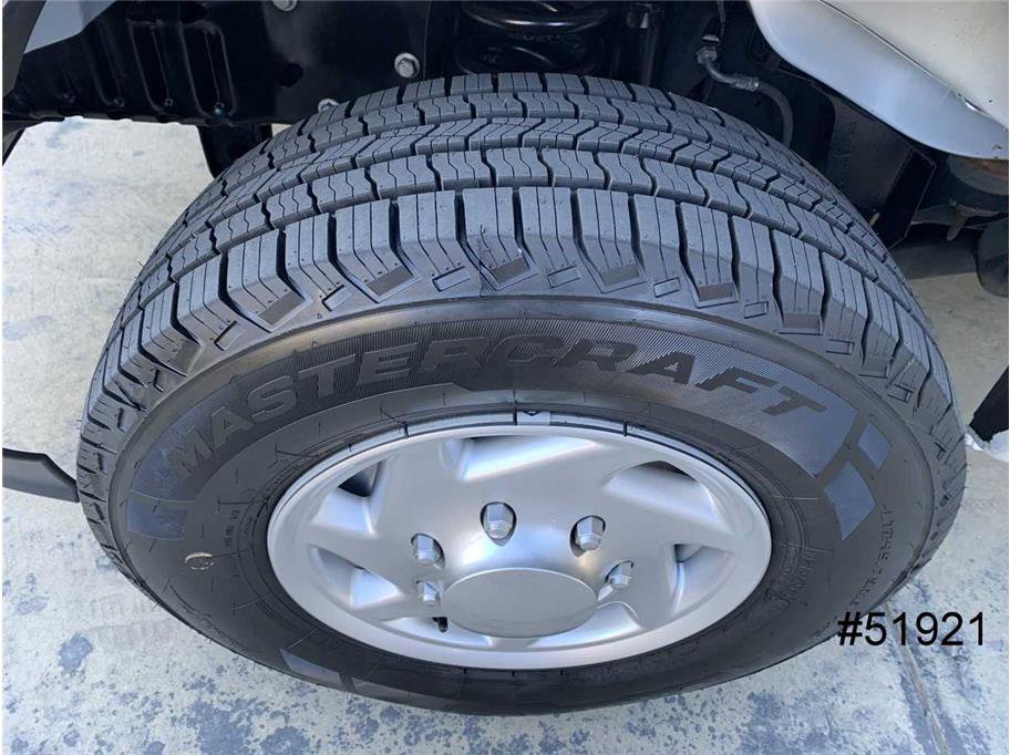 Used 2022 Ford E-350 and Econoline 350 Super Duty w/ Power Windows & Locks Group image 19