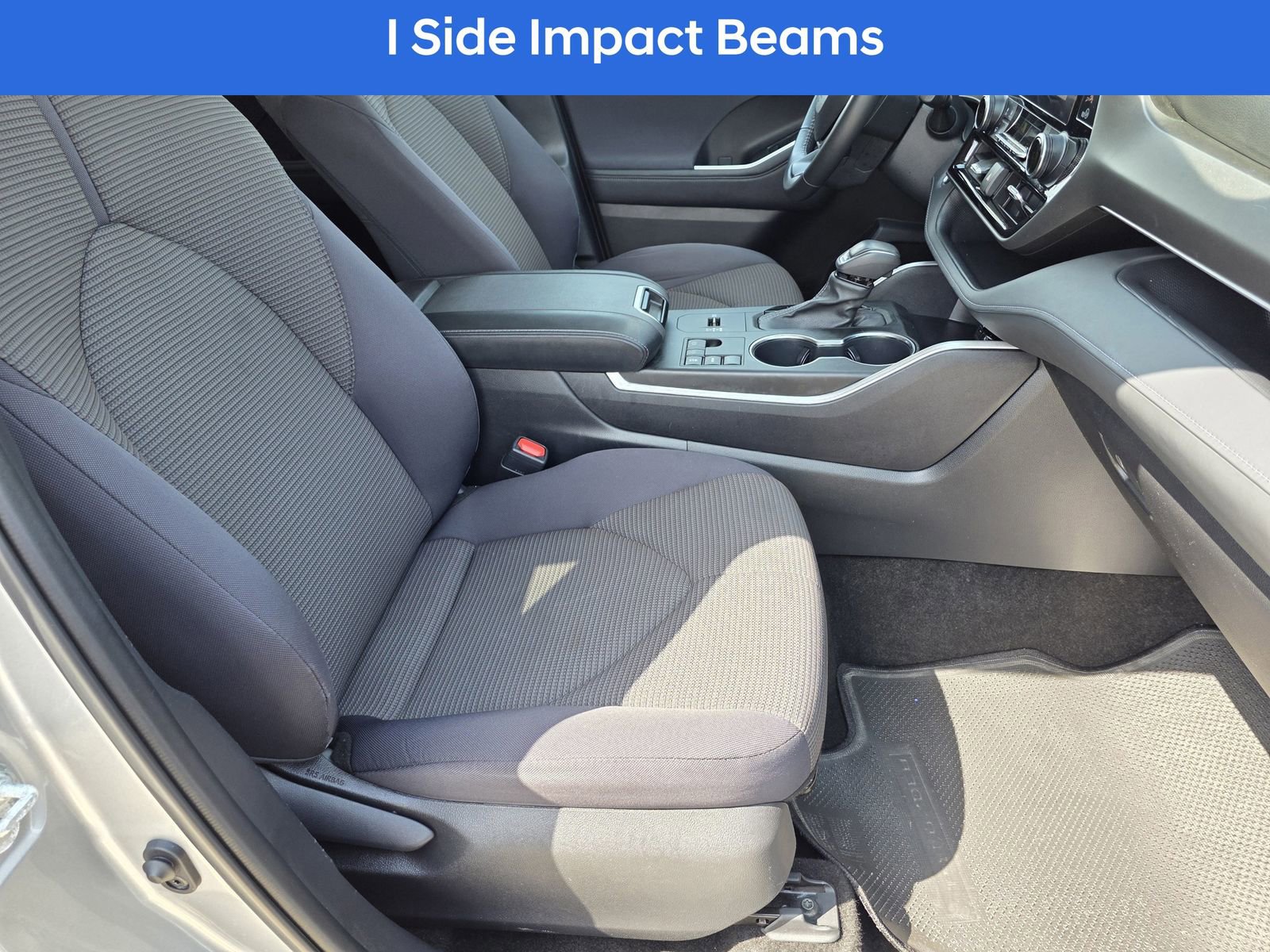 Used 2023 Toyota Highlander L image 15