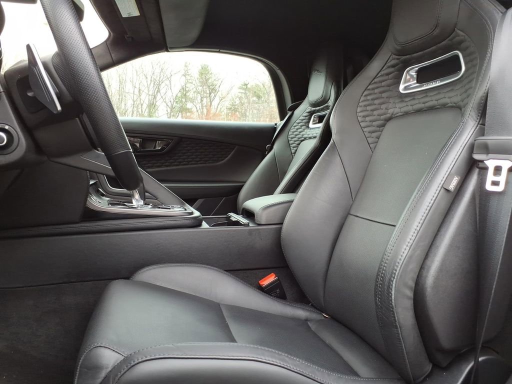 Used 2024 Jaguar F-TYPE R AWD/4WD image 16