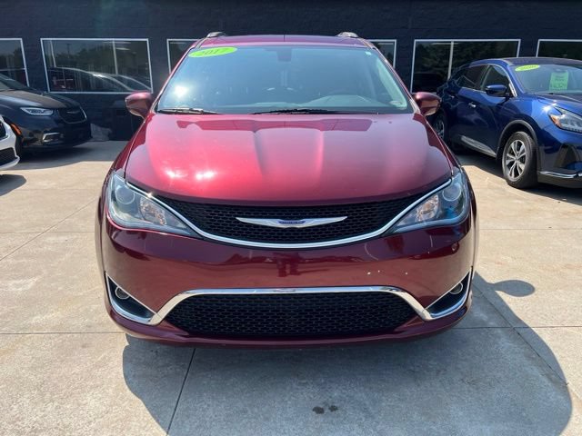 Certified 2017 Chrysler Pacifica Touring-L FWD image 2