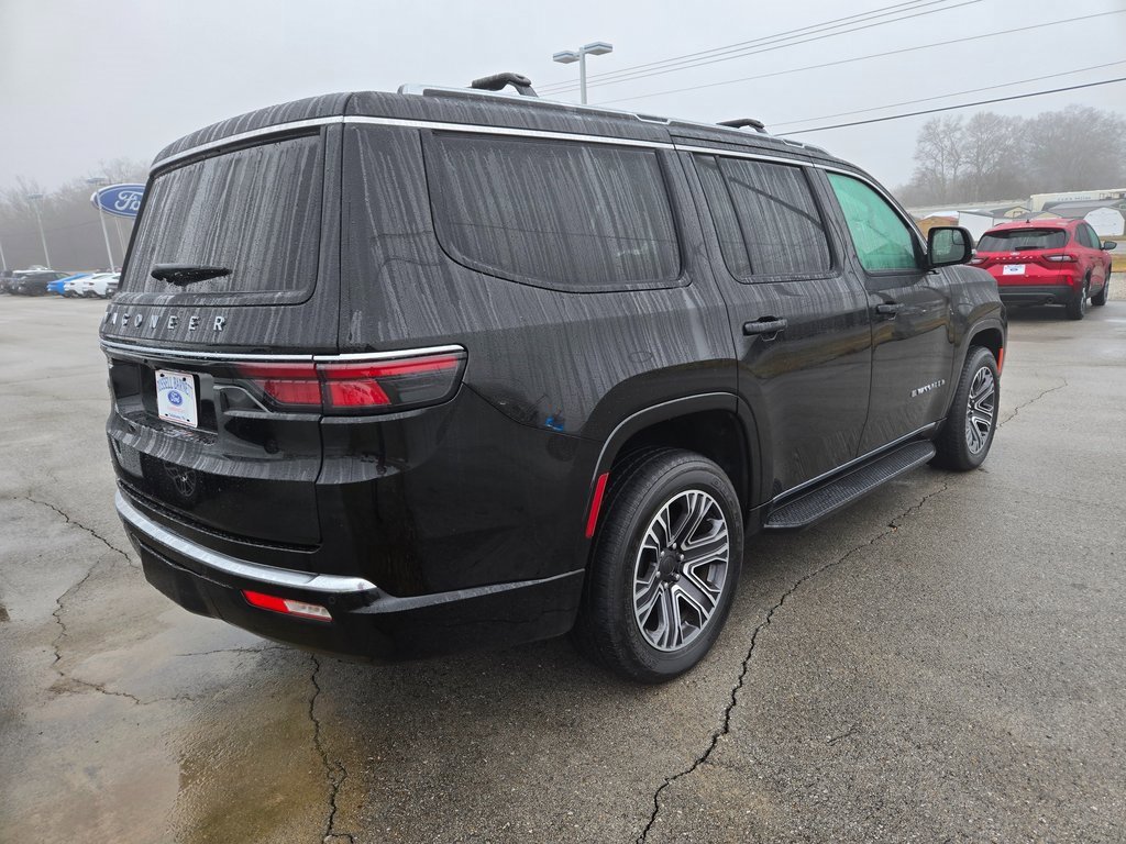 Used 2023 Jeep Wagoneer 4WD w/ Premium Group I image 4