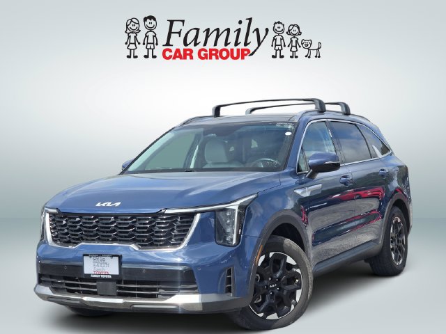 Used 2024 Kia Sorento S w/ Panoramic Sunroof Package