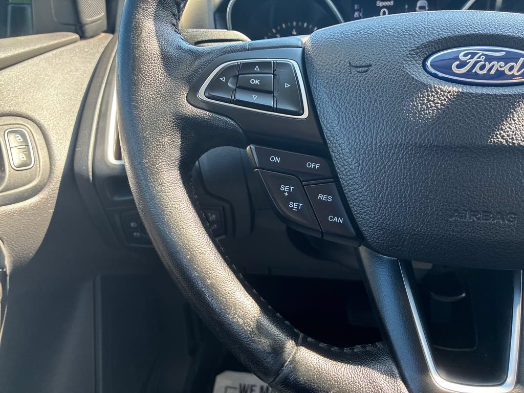 Used 2018 Ford Focus Titanium FWD image 20