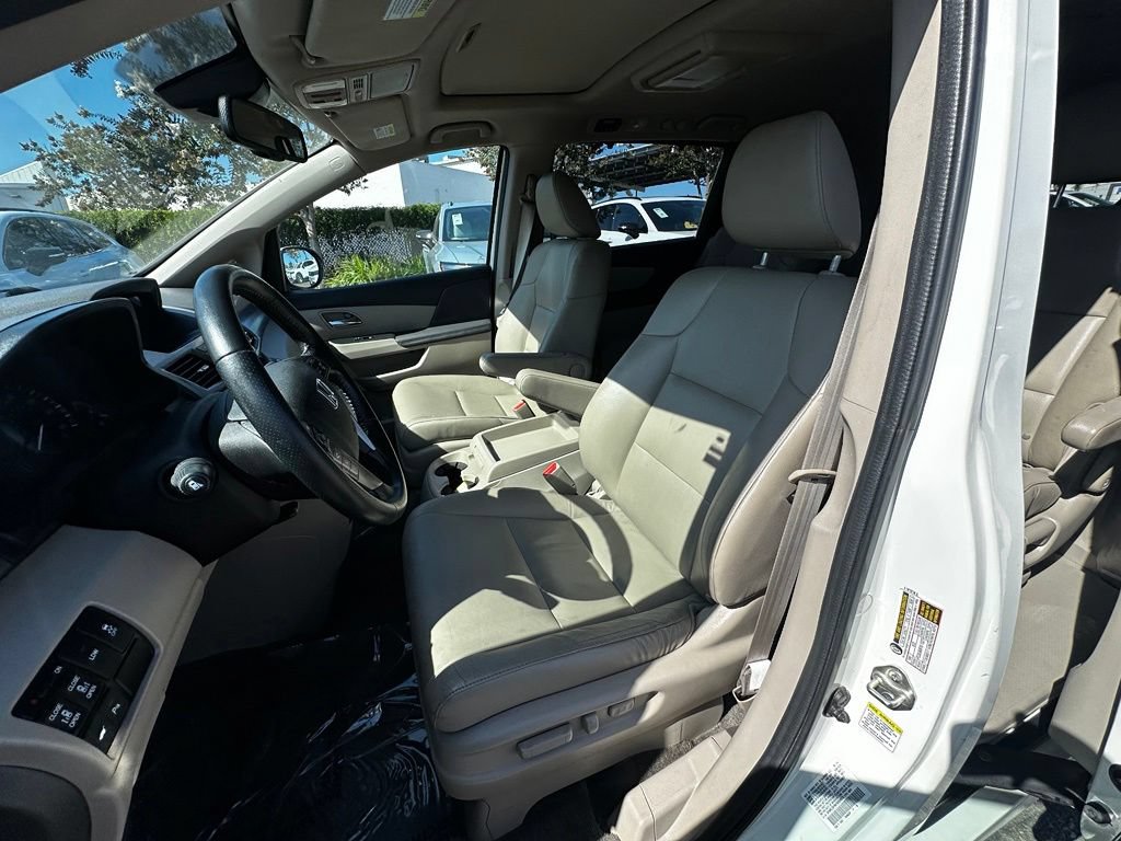Used 2015 Honda Odyssey Touring image 18