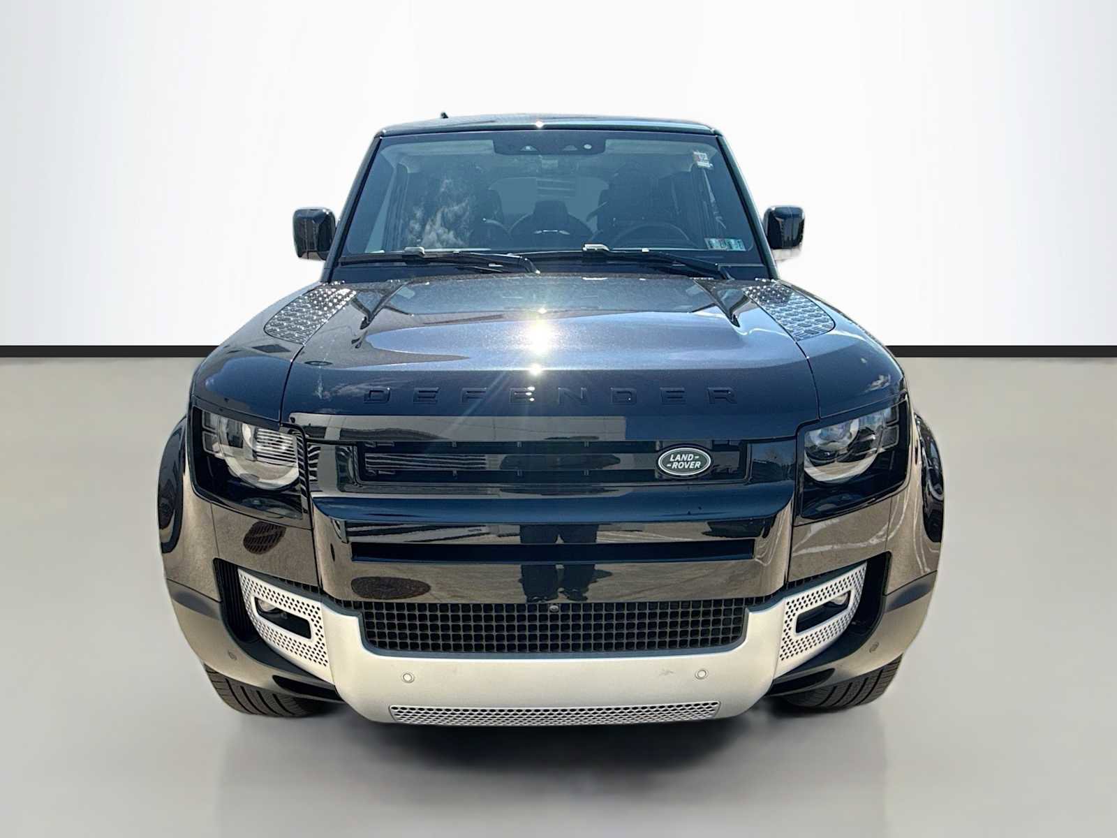 Certified 2025 Land Rover Defender 110 S image 2