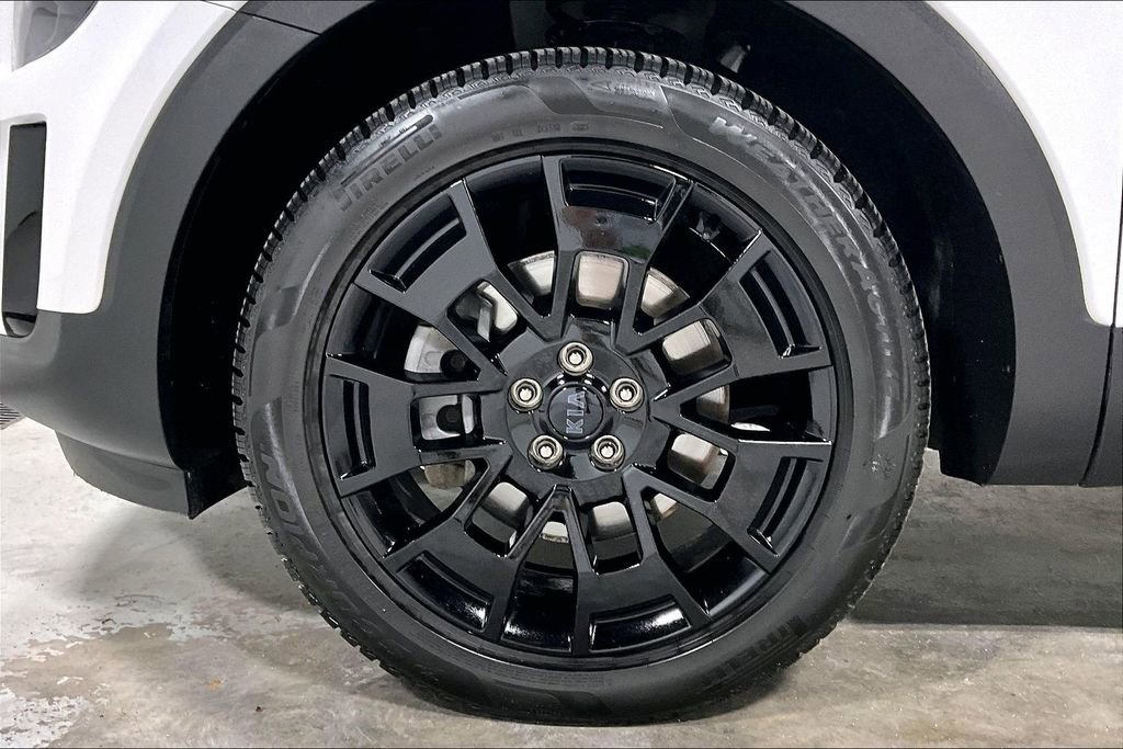 Used 2021 Kia Telluride SX w/ Nightfall Edition Package image 11