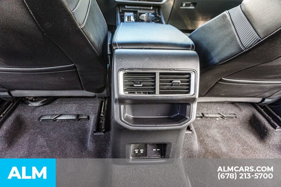 Used 2024 Volkswagen Atlas Cross Sport SE image 31