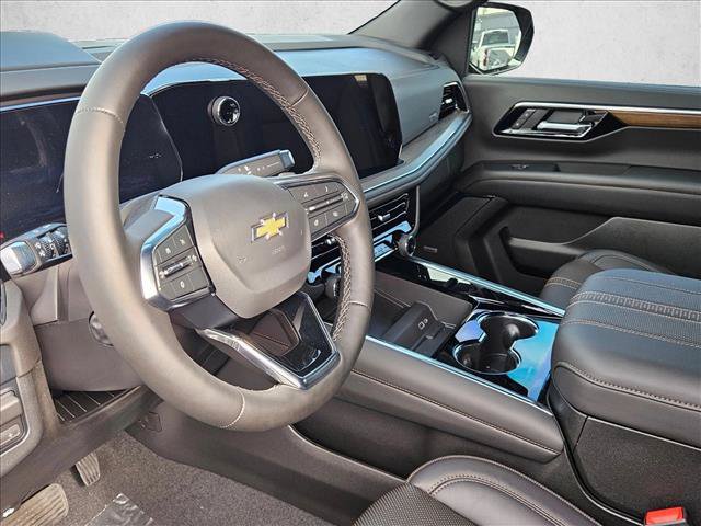 New 2026 Chevrolet Suburban High Country w/ LPO, Illumination Package RWD image 3