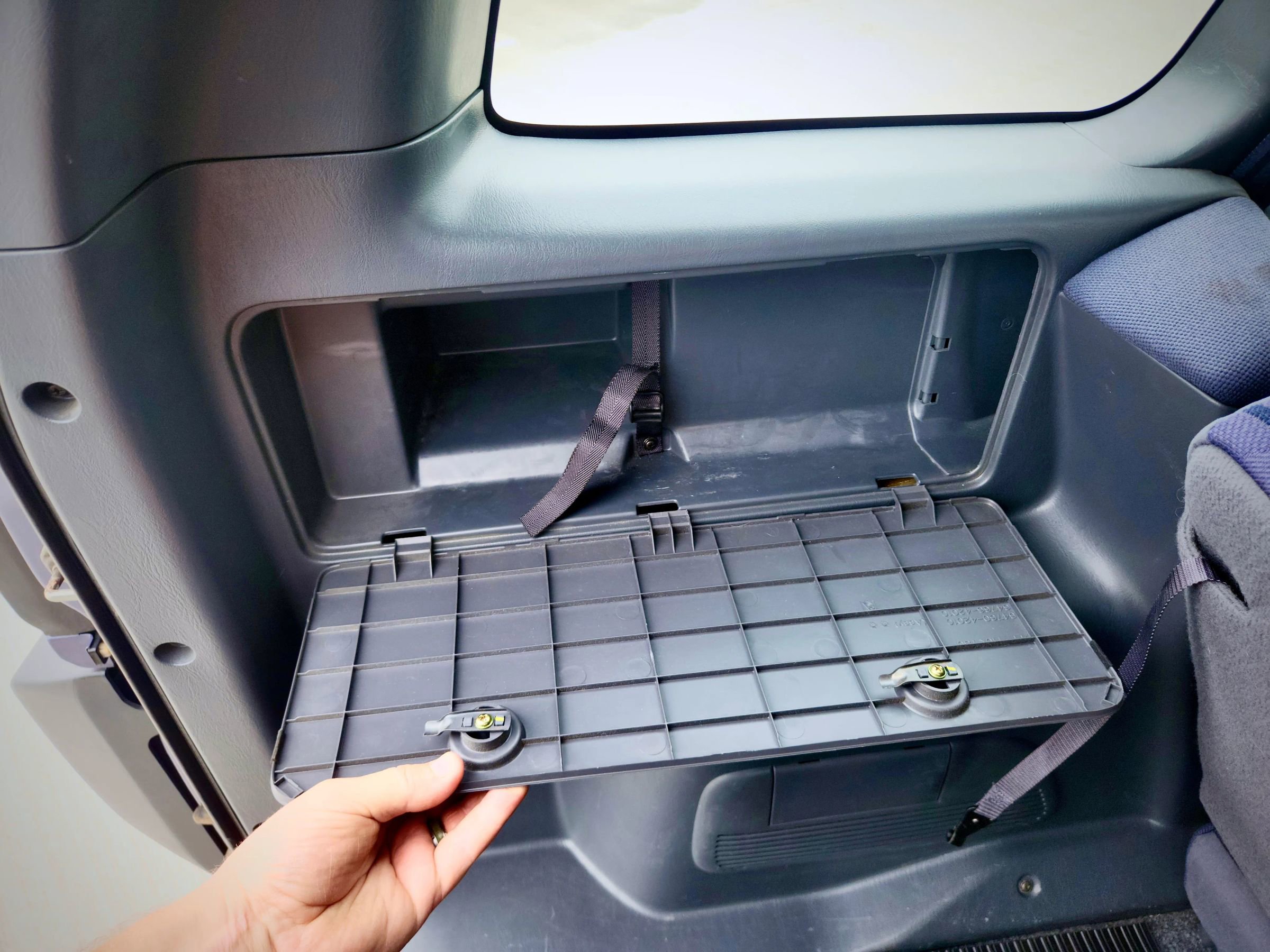 Used 1997 Toyota RAV4 4WD 4-Door image 24