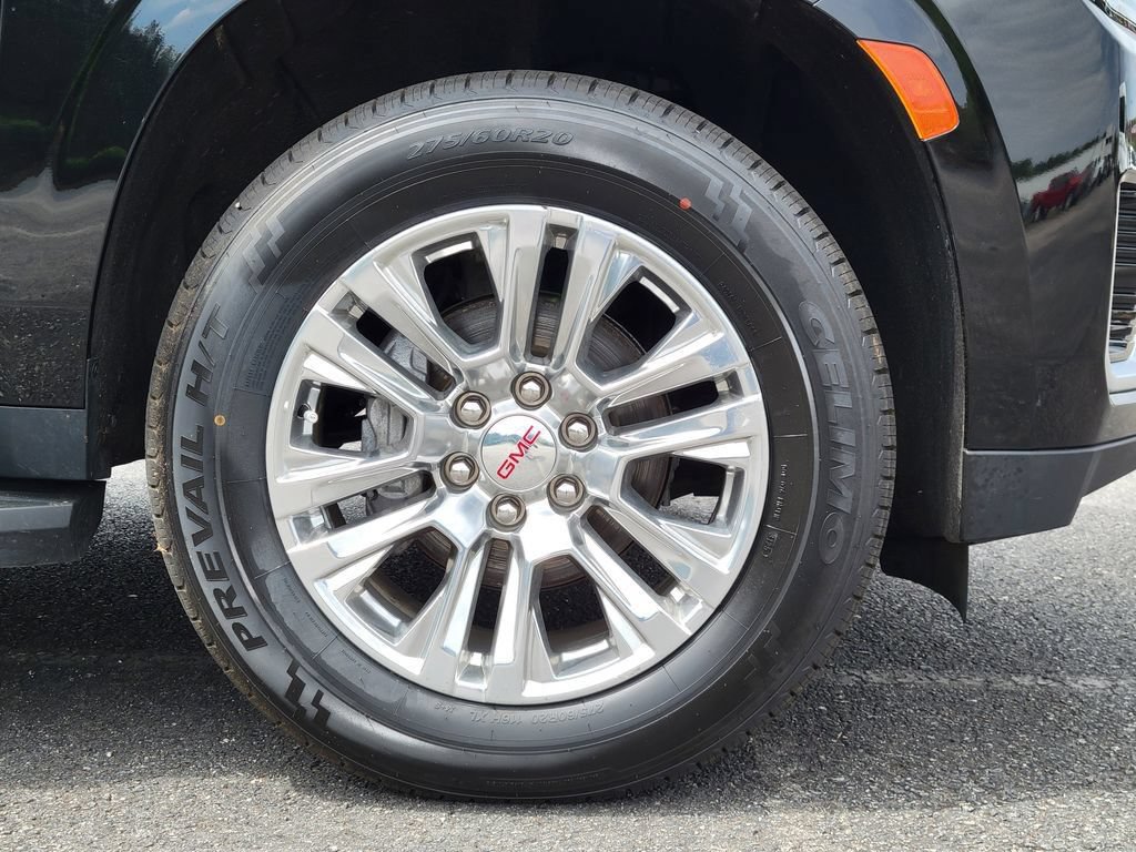 Used 2024 GMC Yukon XL Denali AWD/4WD image 11