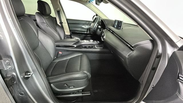 Used 2025 Genesis GV70 2.5T AWD/4WD image 31
