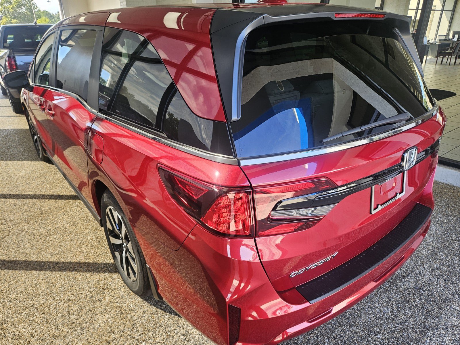 New 2027 Honda Odyssey EX-L image 4