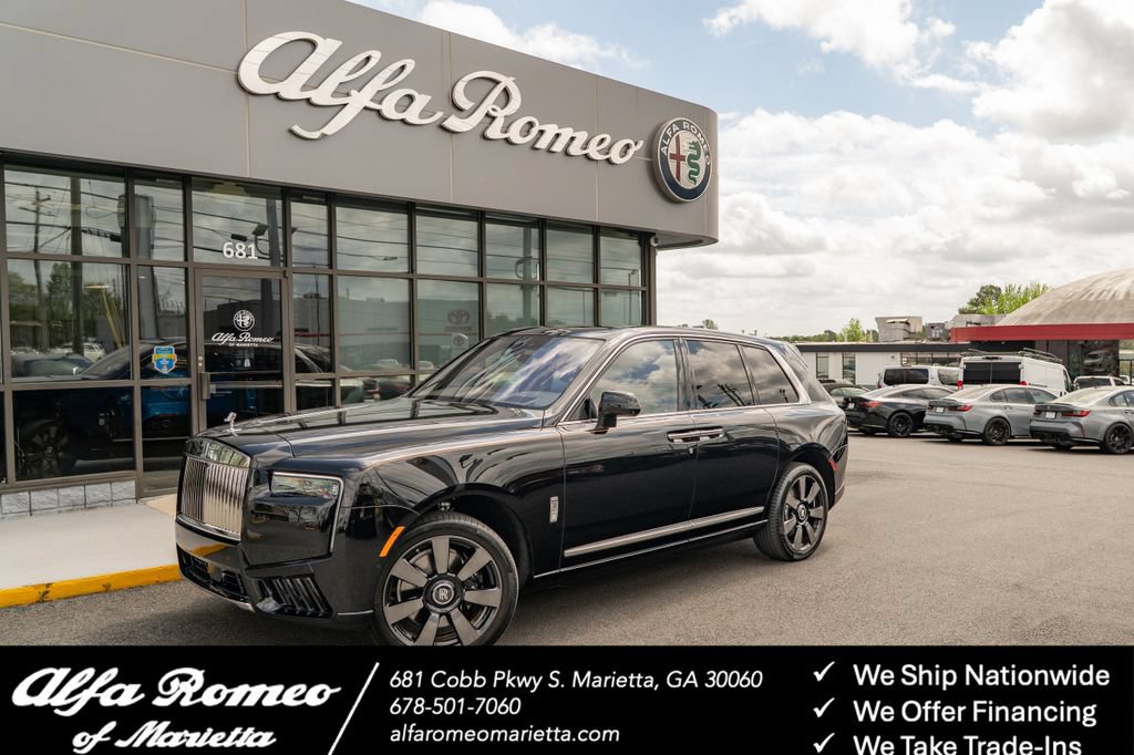 Used 2025 Rolls-Royce Cullinan AWD/4WD image 1