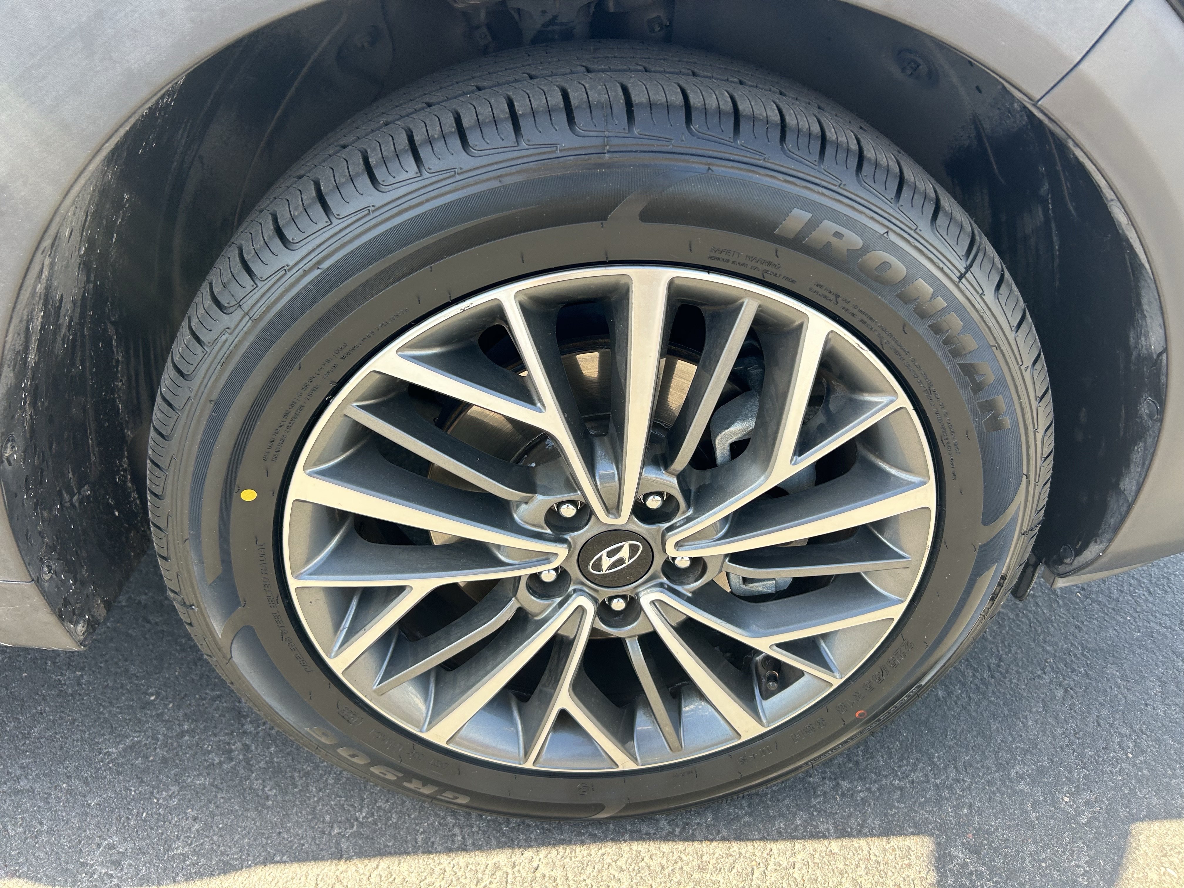 Used 2019 Hyundai Tucson Ultimate w/ Cargo Package FWD image 9