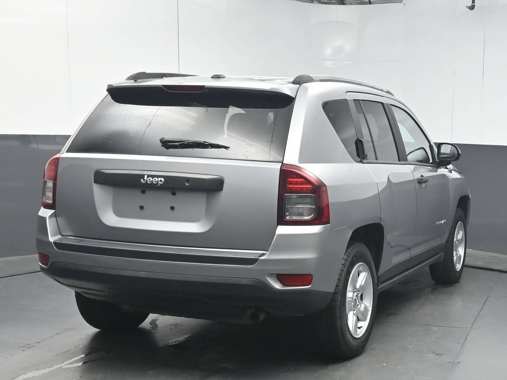 Used 2016 Jeep Compass Sport FWD image 7