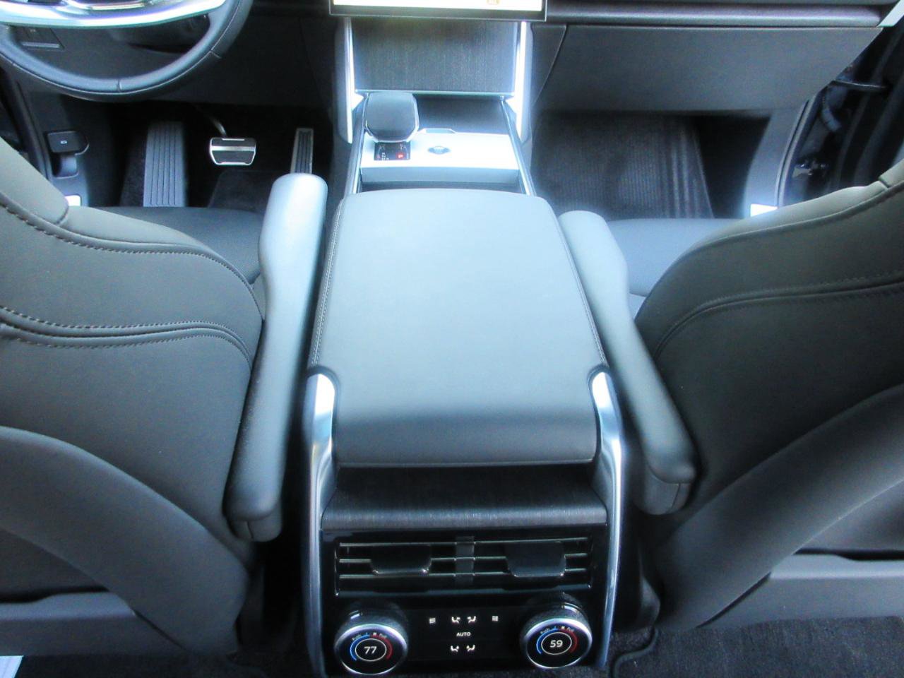 Used 2025 Land Rover Range Rover SE AWD/4WD image 51