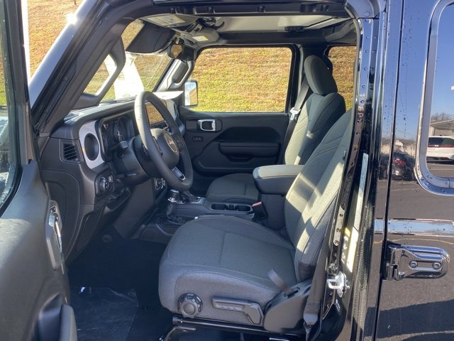 New 2026 Jeep Gladiator Sport image 15