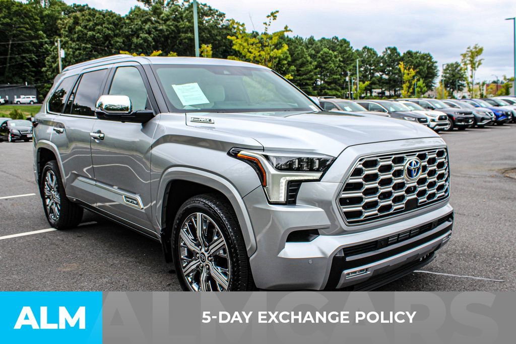 Used 2024 Toyota Sequoia Capstone image 4