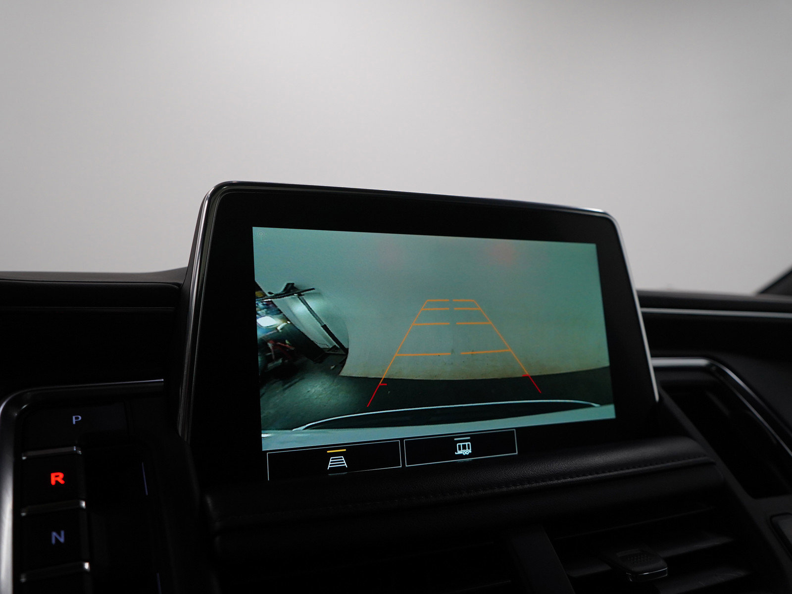 Used 2021 Chevrolet Suburban LT image 30