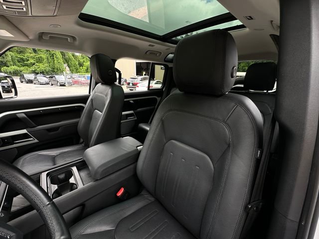 Used 2022 Land Rover Defender 110 S image 12