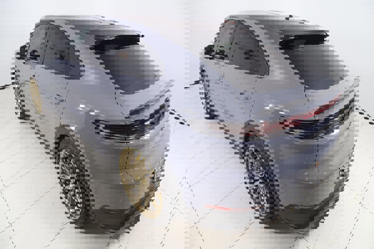 Used 2024 Porsche Cayenne Turbo GT image 32