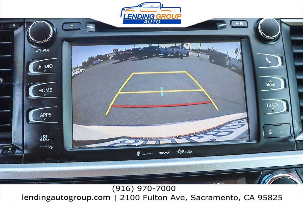 Used 2019 Toyota Highlander Limited image 24