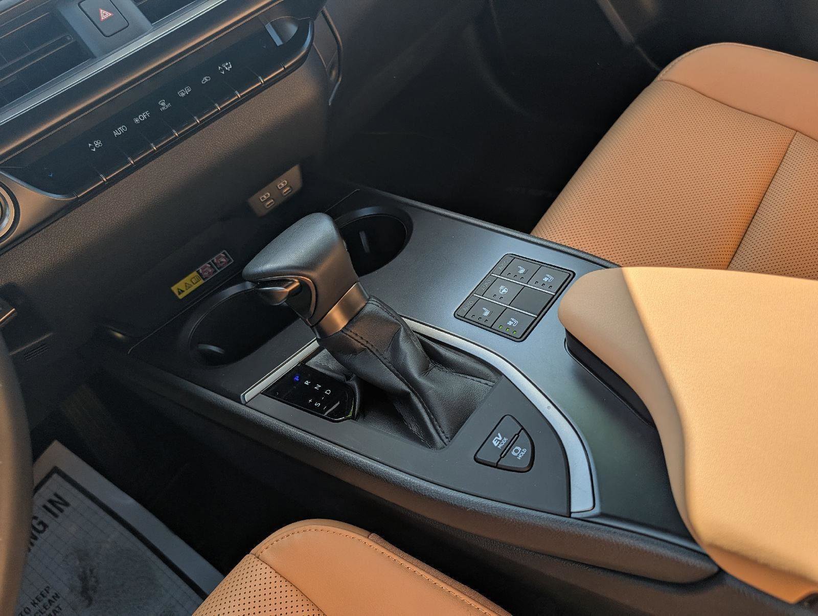 Certified 2023 Lexus UX 250h AWD w/ Accessory Package (Z2) image 17