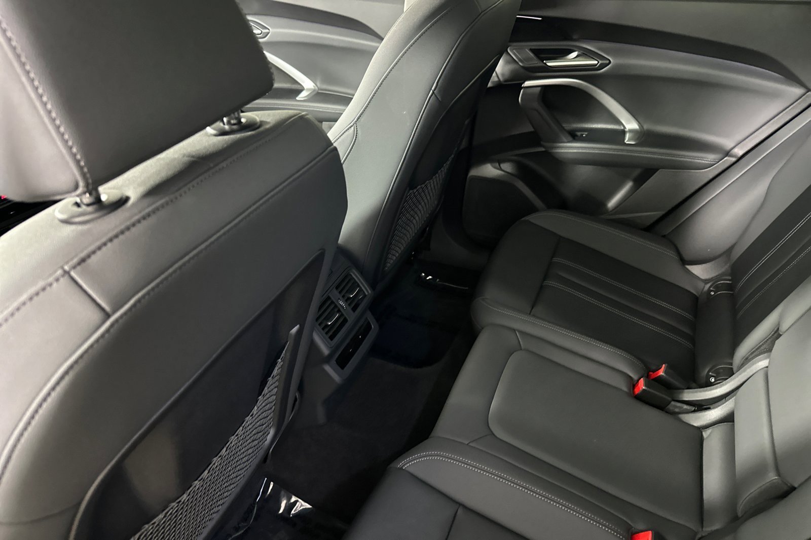 Used 2025 Audi Q5 Premium w/ 19" Wheel Package image 11