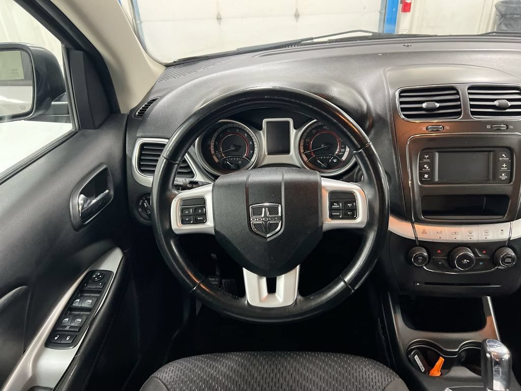 Used 2019 Dodge Journey SE w/ Premium Group FWD image 11