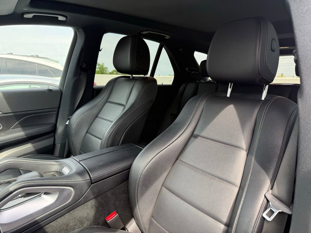 Used 2021 Mercedes-Benz GLE 450 4MATIC image 3