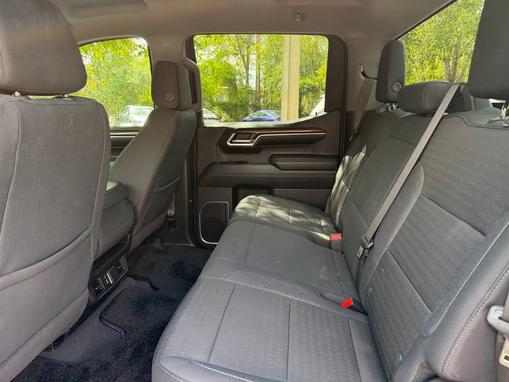 Used 2023 Chevrolet Silverado 1500 LT w/ Protection Package AWD/4WD image 10