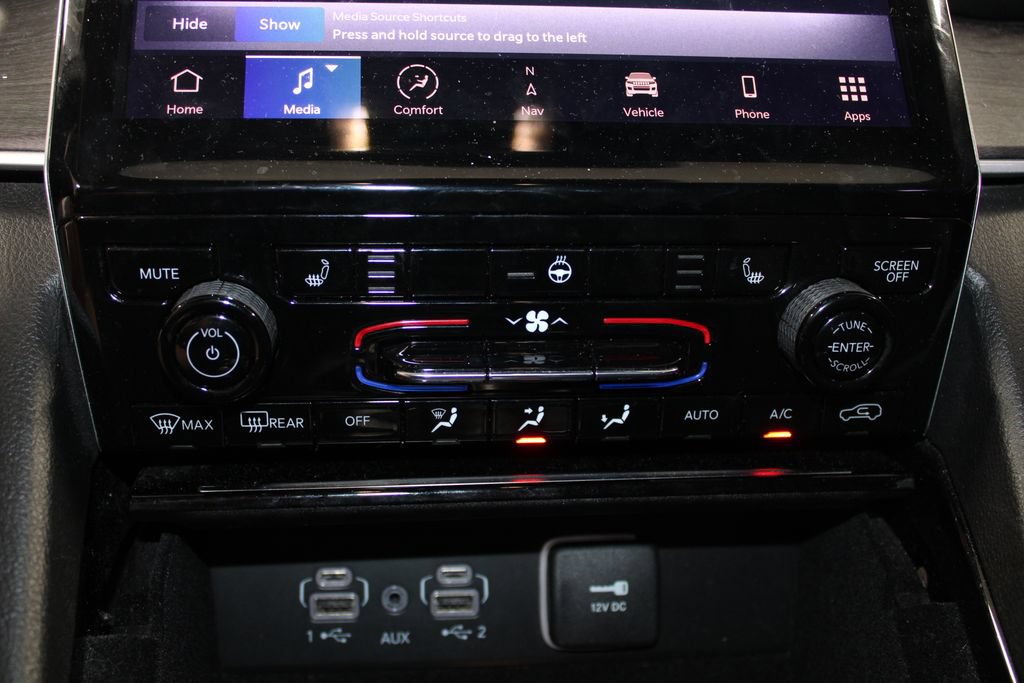Used 2022 Jeep Grand Cherokee Limited AWD/4WD image 29